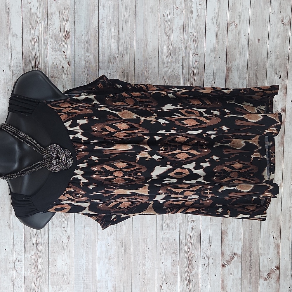 Perception Women, Women's blk, Brn, & Crm sleeveless top. Blk neckline, Sz 2X